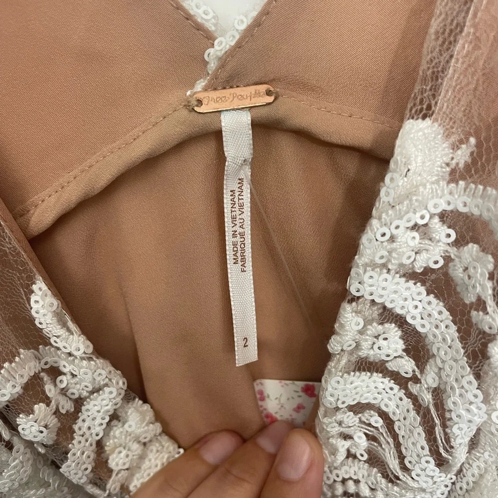 Free People Tan and White Lace Dress - Picture 2 of 4